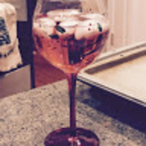 Meet your Posher, Sandy